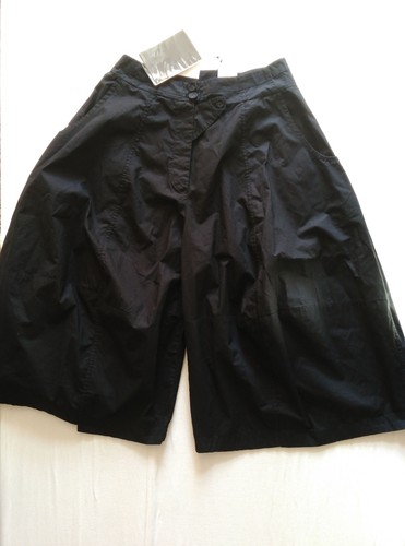 Neu rundholz black - black, label