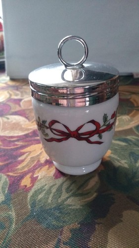 Royal worcester holly ribbon - worcester,