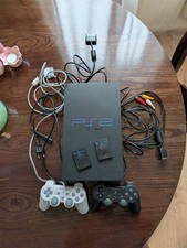 Playstation 2 + 2 Controller +