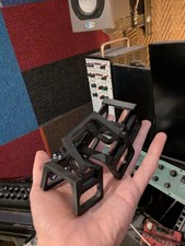 Füße für Native Instruments