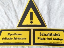 DDR 3x Hinweisschild