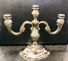 dreiarmiger Kerzenständer