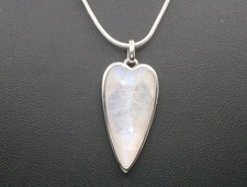 GJ69 MONDSTEIN *HERZ* FACETT