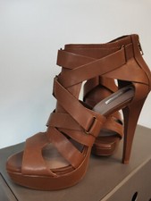 Sehr hohe Sandale braun Leder Zara Basic  Collection ungetragen Gr. 38 NP:79,95