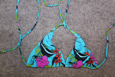 BIKINI OBERTEIL TRIANGEL