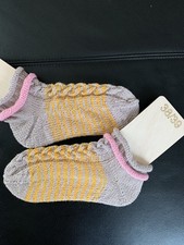 1 Paar handgestrickte Socken