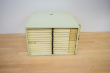Zahnschrank mit 12 Schubladen und Front- und Seitenzähnen