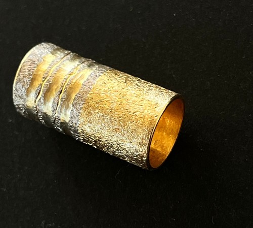 Schmuckrolle als anhänger aus - schmuckrolle,