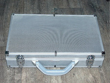 LEUCHTTURM ALU-KOFFER, groß, 6 Einlagen für 261 Münzen,  gebr., mit Schlüssel