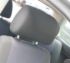 1x Polo 9N 9N3 Kopfstütze