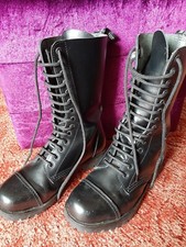 Stiefel von "Bondage London" Springerstiefel, Stahlkappe Gr.7