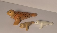 Robbenfamilie Robbe mit Babys