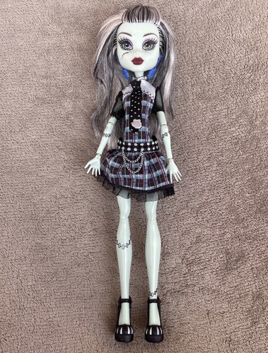 Monster high puppe - monster,