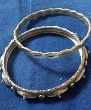 Alter Armreifen aus Silber
