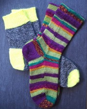 2 Paar Damen Socken Handstrick Gr. 38-39; Sockenwolle bunt gelb grau melliert