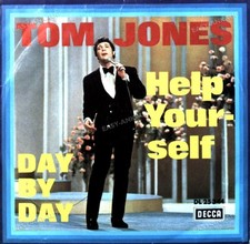Tom Jones - Help Yourself / Day By Day 7in 1968 (VG/VG) .