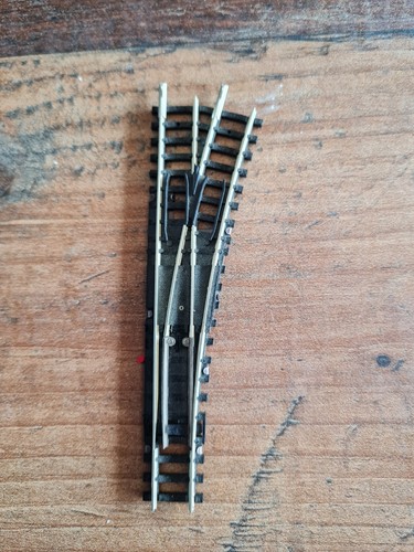 Minitrix 4937 weiche - weiche, rechts