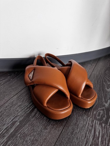 Prada leder sandalen braun - prada,