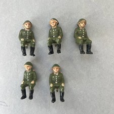 5 Soldaten Sitzend für DDR