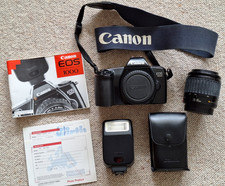 Canon EOS 1000 KIT 1 + Canon Zoom Lens EF 35-80 + Speedlite 200E