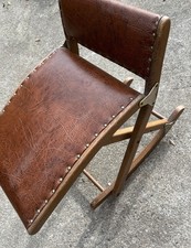 Kleiner Schaukelstuhl lederbezogen Vintage