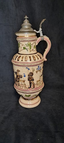 Alter bierkrug mit - alter,