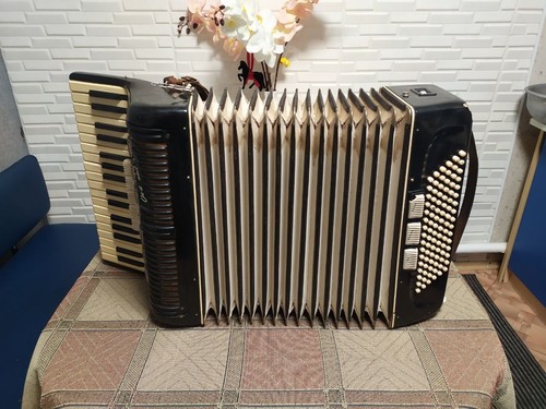 Vintage weltmeister acardion - vintage,