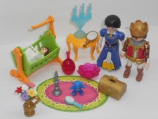 Königspaar mit Baby Wiege +