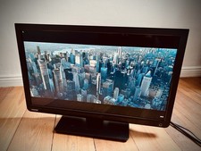 TOSHIBA 24 Zoll LCD Fernseher