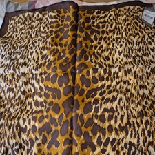 Trend-Accessoire: Leo-Halstuch