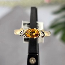 Zierlicher Ring 10 kt Gelbgold
