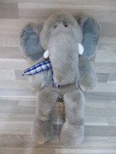 Elefant Kuscheltier The