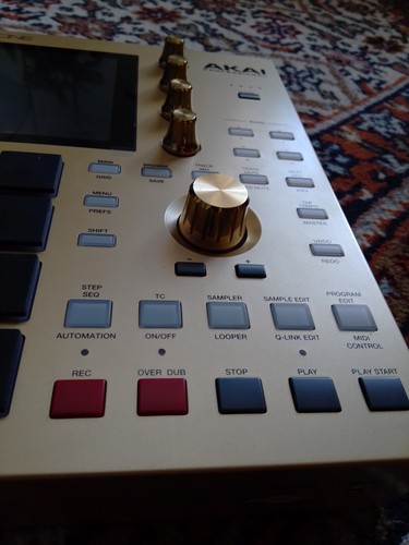 Akai mpc one - gold, –