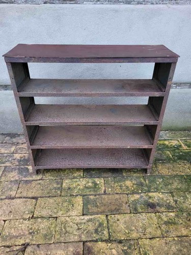 Altes metallregal - altes,