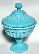 Portieux Vallerysthal Renaissance blau Opal Milchglas bedeckt Bonbonschale