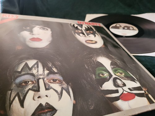 Kiss asylum - kiss, ★★