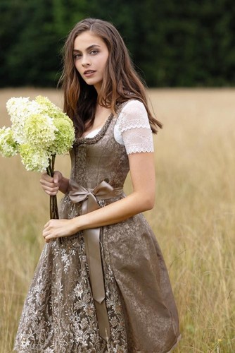 Neues marjo samt dirndl - neues,