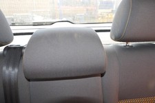 VW Polo 9N 9N3 Cross Fun Kopfstütze hinten mitte mittig anthrazit orange Näthe