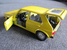 VW GOLF 1 LS by Schuco 1:43