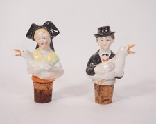 Paar antike Zierkorken