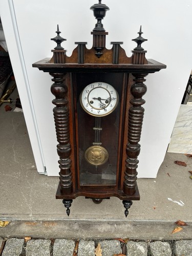 Antike wanduhr von - von, gustav
