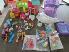Mattel Polly Pocket Konvolut Puppen Bekleidung Möbel Magnetteile Schuhe Schloss