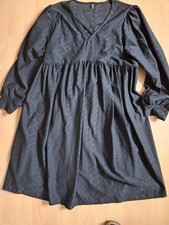 3 Kleider Gr XL ....2x schwarz..1x rot...leger bis festlich