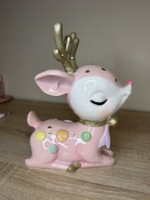 Tk Maxx Weihnachten rosa Rentier mit pastellfarbenen Süßigkeiten Schleife