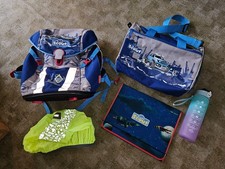 Der echte Scout Schulrücksack (Regenschutz), Mappe, Sporttasche und Trinkflasche
