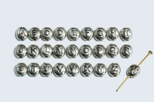 Inwaria perlen buchstaben von - buchstaben,