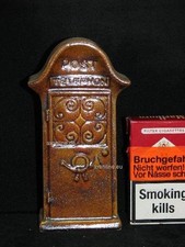 +# A004412_12 Goebel Archiv Muster Spardose Savings Box Telefonhäuschen 50-106