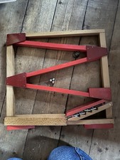 Holz-Kugelbahn mit Glocke und Xylophon Murmelbahn Kugebahn Rot