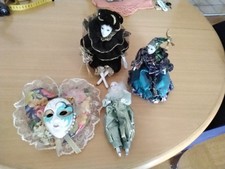 Puppen mit Porzellan  3 Stück und 1 Maske Deko