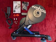 Wahoo KICKR Smart Trainer V5 (2022) - Fahrrad Indoor Trainer